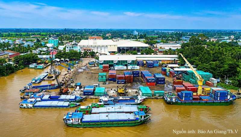 An Giang đặt mục tiêu trở thành trung tâm kinh tế biển quốc gia, hội tụ đầy đủ các yếu tố du lịch, logistics và cảng biển.