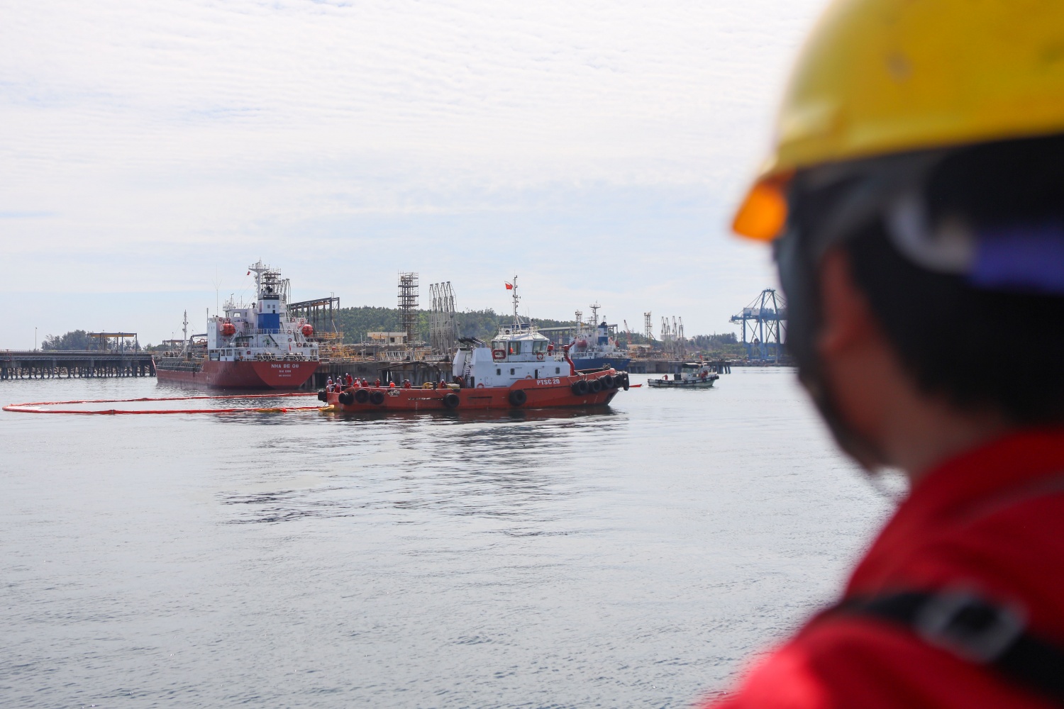 BSR nâng cao khả năng ứng phó trước các tình huống khẩn cấp tại Cảng Jetty - NMLD Dung Quất BSR nâng cao khả năng ứng phó trước các tình huống khẩn cấp tại Cảng Jetty - NMLD Dung Quất