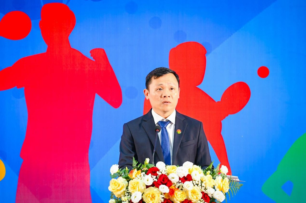 Ông Huỳnh Trần Anh Quang, Giám đốc Marketing Tổng Công ty Phân bón Dầu khí Cà Mau tại Lễ khai mạc. Ông Huỳnh Trần Anh Quang, Giám đốc Marketing Tổng Công ty Phân bón Dầu khí Cà Mau tại Lễ khai mạc.