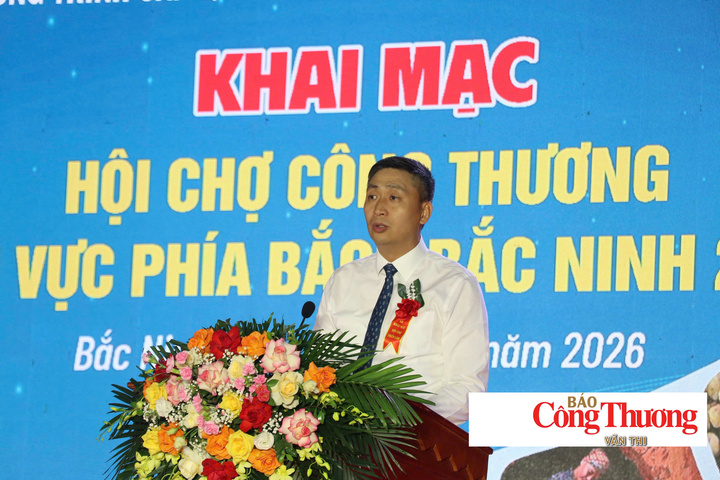 Ông Hoàng Minh Chiến, Phó Cục trưởng Cục Xúc tiến thương mại (Bộ Công Thương) phát biểu tại lễ khai mạc.