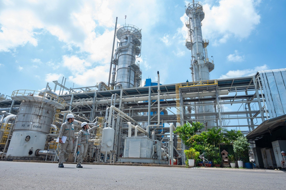 PVFCCo-Phú Mỹ được Forbes Việt Nam vinh danh trong Top 50 Doanh nghiệp Dẫn đầu ESG Việt Nam 2026. pvfcco-phu-my-duoc-forbes-viet-nam-vinh-danh-trong-top-50-doanh-nghiep-dan-dau-esg-viet-nam-2026.jpg